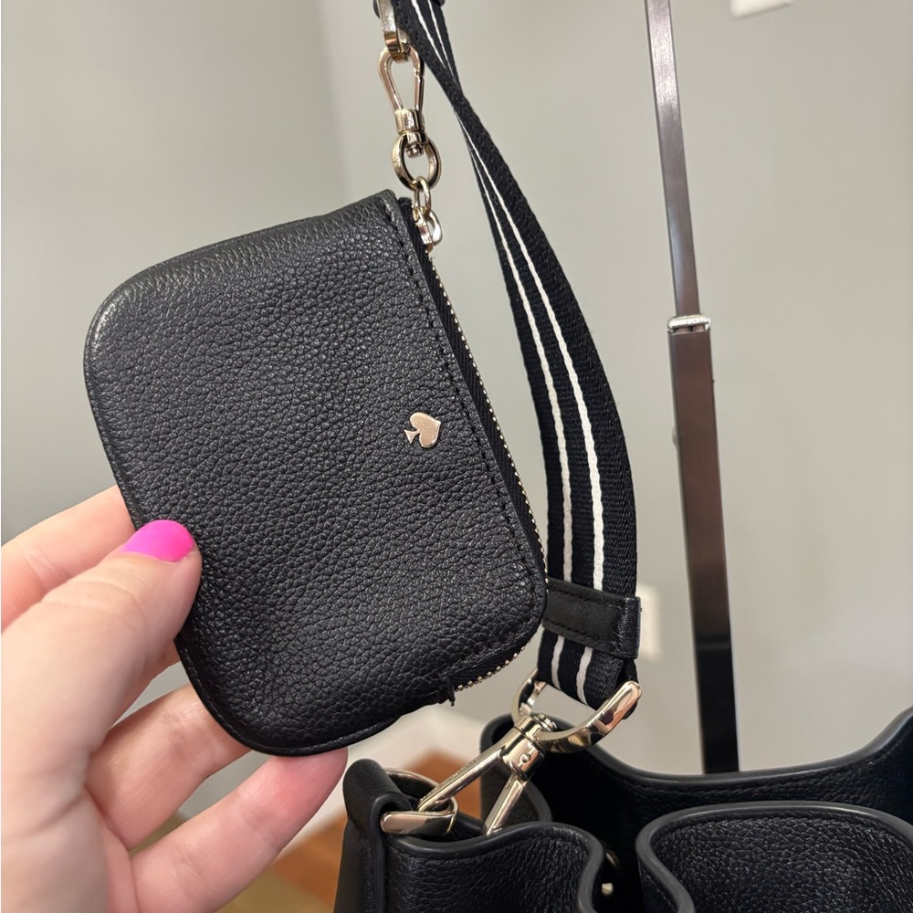 Kate Spade Rosie Bucket Bag in Black Pebbled Leather w/ Detachable Coin Purse - Picture 9 of 14
